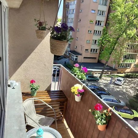 Cosy Zwyciezcow Saska Kepa Lägenhet